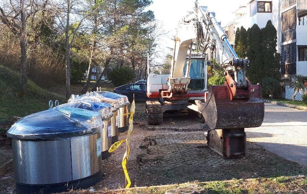 POREČ: Usluga nastavlja postavljati podzemne spremnike POREČ: Usluga nastavlja postavljati podzemne spremnike