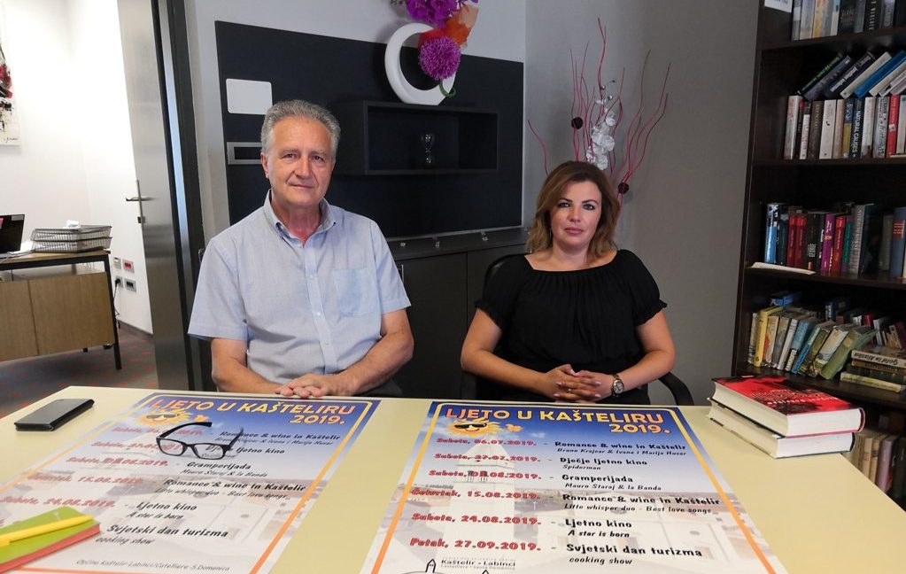 LJETO U KAŠTELIRU ZA SVE VEĆI BROJ TURISTA – Romance & Wine, Gramperijada i ljetno kino zabavit će domaće i strance LJETO U KAŠTELIRU ZA SVE VEĆI BROJ TURISTA – Romance & Wine, Gramperijada i ljetno kino zabavit će domaće i strance