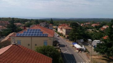 Foto Grad Poreč solarni paneli ekologija zeleni projekt