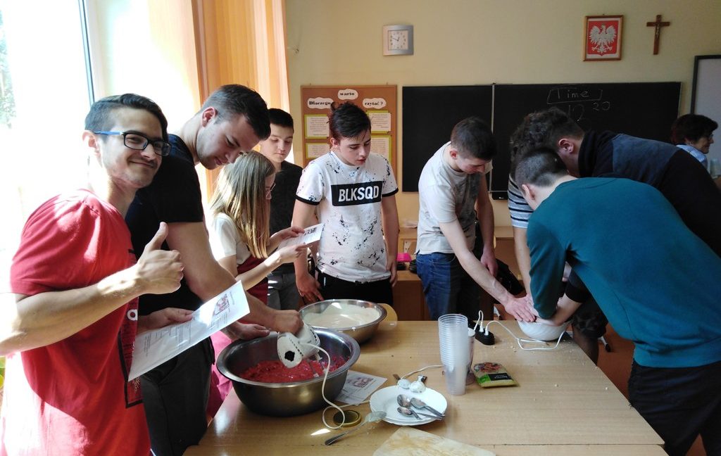 Erasmus+: Kako su porečki učenici u Poljskoj učili tradicionalnu kuhinju Erasmus+: Kako su porečki učenici u Poljskoj učili tradicionalnu kuhinju