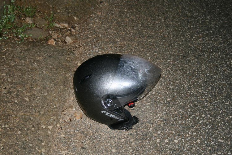 kaciga motor moped motocikl ilustracija mup policija