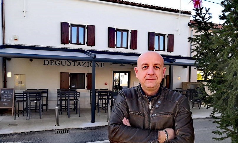 TAR: NIVIO STOJNIĆ najavljuje nove investicije – U planu obnova stare Zajednice Talijana za potrebe školaraca i početak rekonstrukcije zvonika TAR: NIVIO STOJNIĆ najavljuje nove investicije – U planu obnova stare Zajednice Talijana za potrebe školaraca i početak rekonstrukcije zvonika