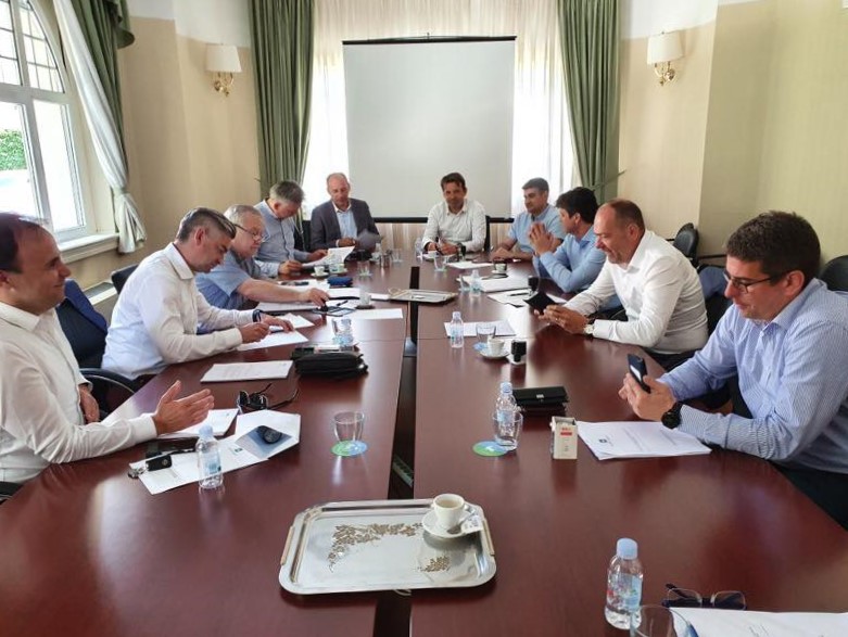 Potpisano pismo podrške rovinjskoj bolnici «Martin Horvat» koja traži proširenje mreže bolničke djelatnosti u Istarskoj županiji Potpisano pismo podrške rovinjskoj bolnici «Martin Horvat» koja traži proširenje mreže bolničke djelatnosti u Istarskoj županiji