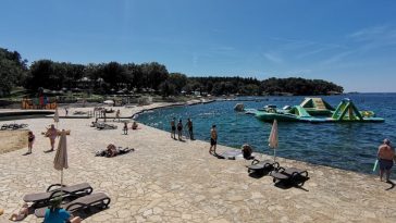 tanja kocijančić brulo ljeto plaža kupači