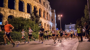 Pula Marathon 2020. maraton start arena