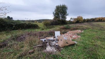 zemljište divlji deponij odlagalište otpada smeće škovace