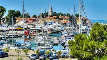 Novigrad - Foto TZ/Cappellari mandrač riva