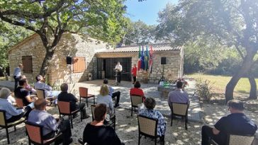 Foto Tanja Kocijnčić - Susret na Vrbanovici - ilustracija