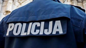 policija