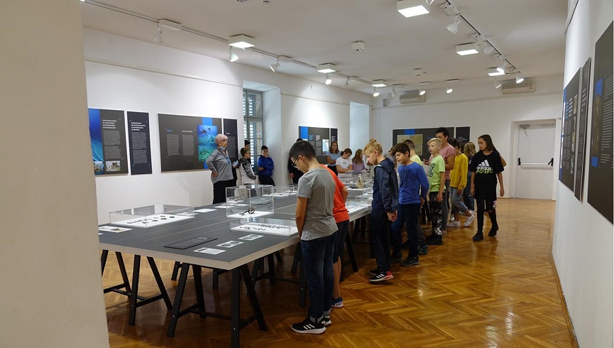 rovinj muzej grada rovinja učenici posjetili izložbu