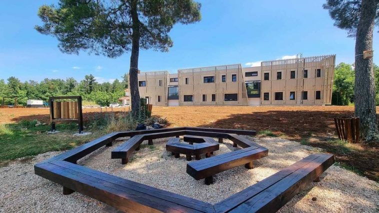 znanstveno edukacijski centar u šumi kontija