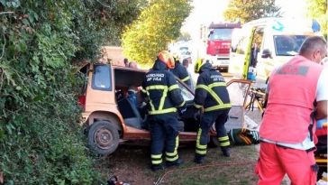 Prometna nesreća na cesti Galižana Pula - Fondole - foto Vatrogasci Pula