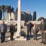 općina vižinada polaganje vijenaca groblje cvijeće vijenci