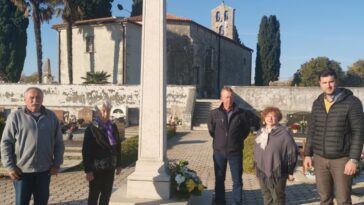 općina vižinada polaganje vijenaca groblje cvijeće vijenci