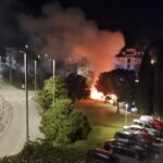 Požar zahvatio tri vozila na parkingu u Creskoj ulici - Foto Tanja Kocijančić 3-11-2021