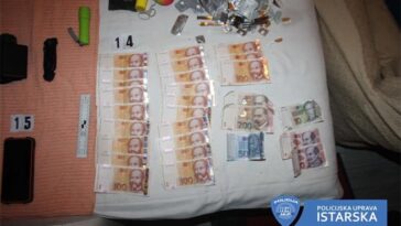 NOVAC policija mup novac pljačka lopov