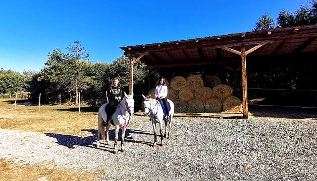 Stela i Iris Baljak na svom ranču - Foto Tanja Kocijančić