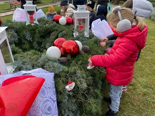 Foto TZ Tar-Vabriga adventski vijenac djeca 2021