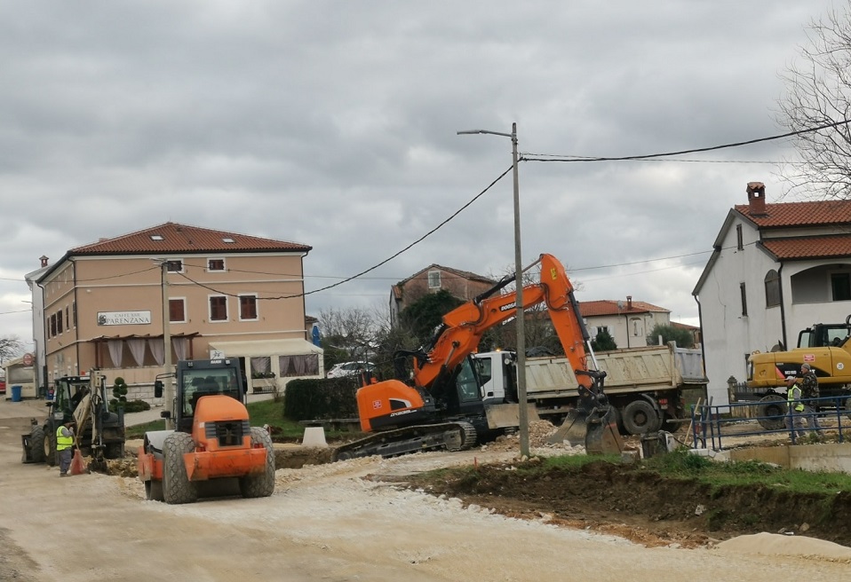 prosinac 2021 vižinada radovi gradilište rekonstrukcija raskrižja gradnja kružnog toka