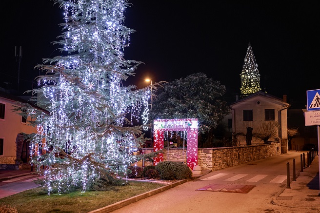 Tar - Prvi Advent - Foto Robert Marić