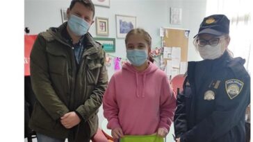 Nagrada u bujskoj školi - Foto PU istarska policija