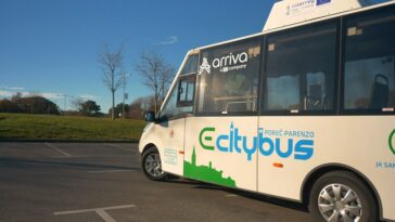 Električni mini bus - Foto Grad Poreč