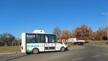 Električni mini bus - Foto Grad Poreč