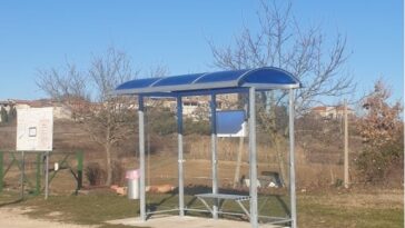 Natkrivena autobusna čekaonica - Foto Općina Vižinada