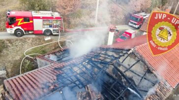 Požar kuće u Antoncima kod Oprtlja - Foto Vatrogasci Umag