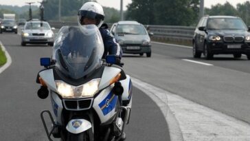 mup policija motor motocikl