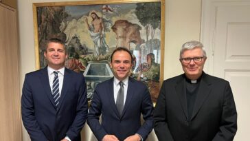 Gradski čelnici oprostili se od vlč. Zgrablića - Foto Grad Poreč