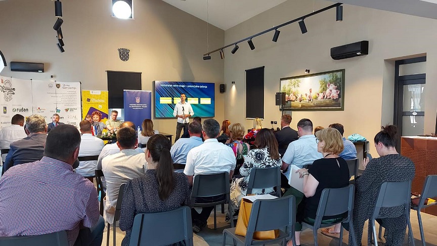 Konferencija - Foto Općina Sv. Petar u Šumi