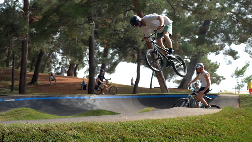 Foto Grad Poreč adrenalinski bike park pumptrack akrobacije