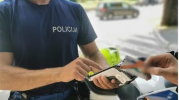 Foto MUP.hr policija pos uređaj