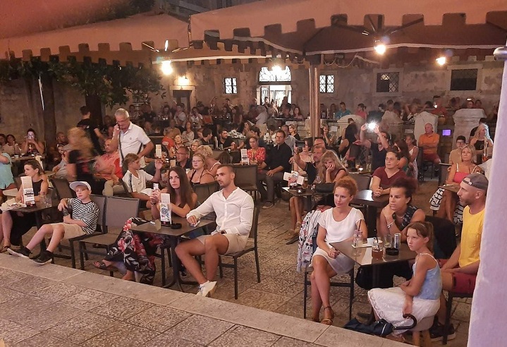 Publika u Lapidariju - Foto Grad Poreč 2022