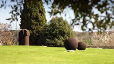 Park skulptura Dušana Džamonje - Foto TZ Vrsar
