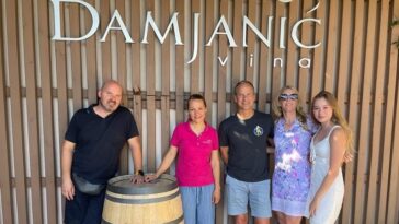 Astronaut s obitelji u vinariji Damjanić u Fuškulinu