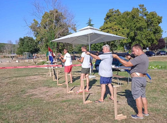 Foto Udruga branitelja Pod istarskim suncem