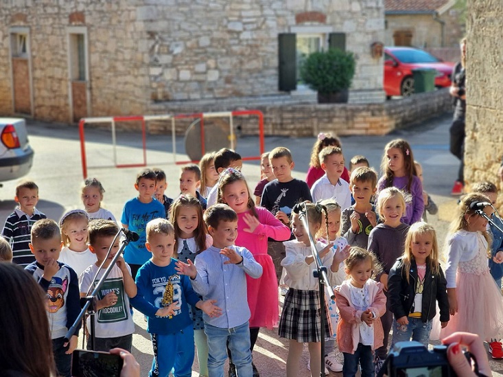 Otvaranje prostora za udrugu umirovljenika u Kašteliru - Foto Tanja Kocijančić