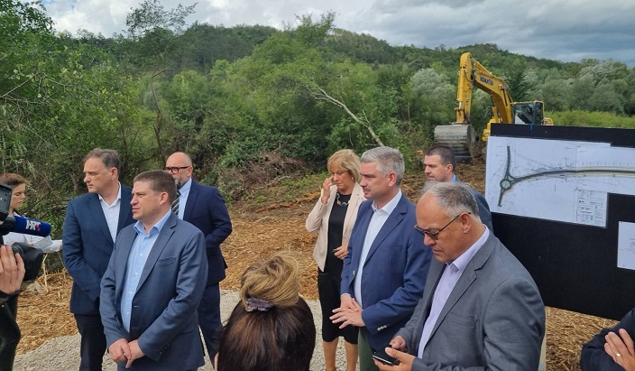 Foto Istra Terra Magica - Otvaranje gradilišta buduće obilaznice Buzeta 9.9.2022.