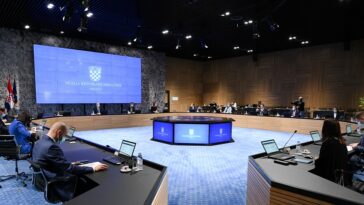 Foto Vlada RH on Twitter