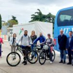 Predstavnici Grada Poreča i regije Friuli Venezia Giulia i autobus s prikolicom za bicikle - Foto Grad Poreč
