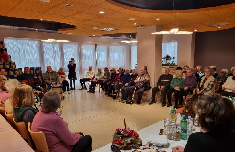 Blagdansko veselje u Domu za starije - Foto Grad Poreč