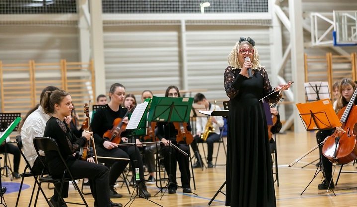 Voditeljica Sanja Pančevski orkestar mladi poreč profil