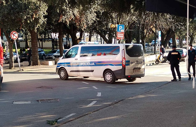 policija kombi viale poreč robna