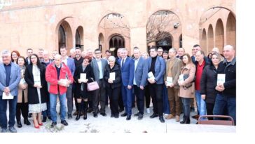Foto Istarska županija - U Krasici dodjela maslinarskog vodiča Flos Olei
