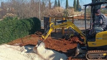 Foto Grad Poreč radovi bager gradilište radnik