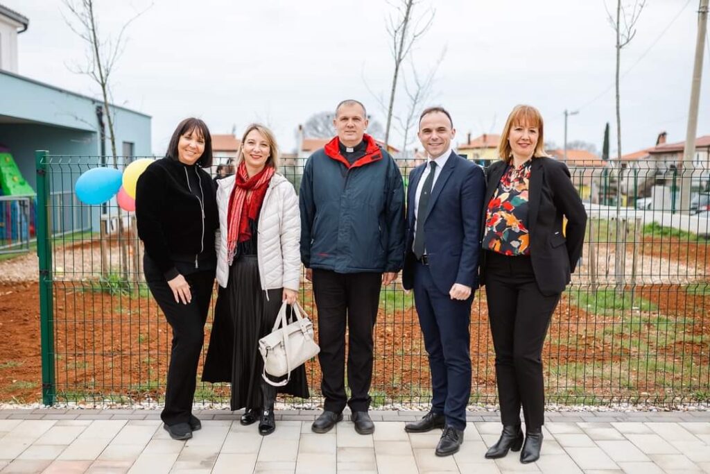 S otvorenja novog igrališta u vrtiću u Žbandaju - Foto Grad Poreč