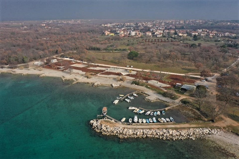 Plaža MAterada i uvala Sv. Martin, naselja Mali i Veli Maj - Foto Grad Poreč arhiv