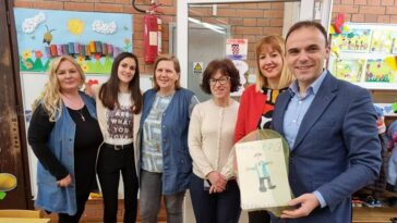 Foto Grad Poreč - Donacija za Dan vrtića Radost